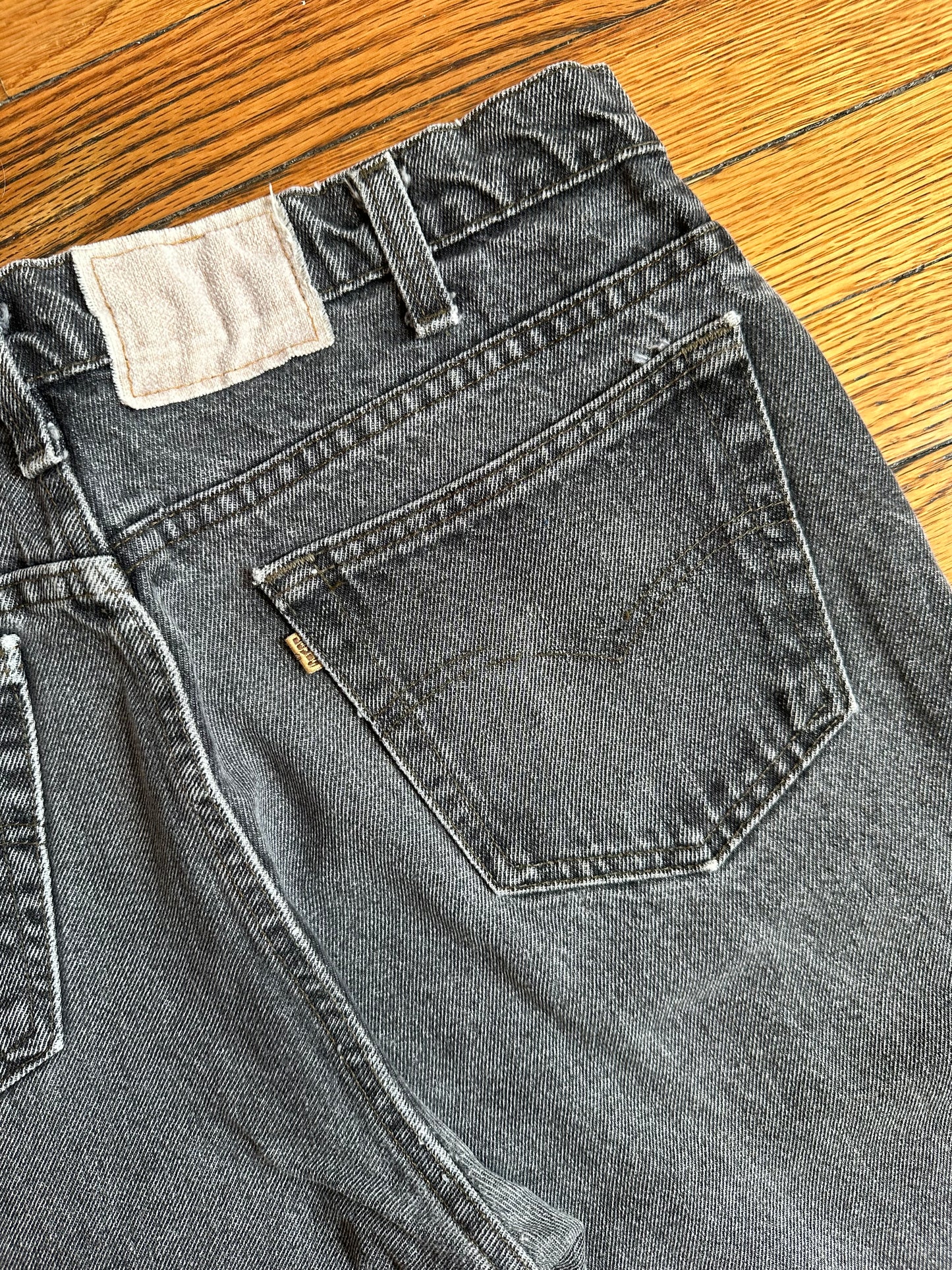 90's Gold Tab Levi's 545 Washed Black