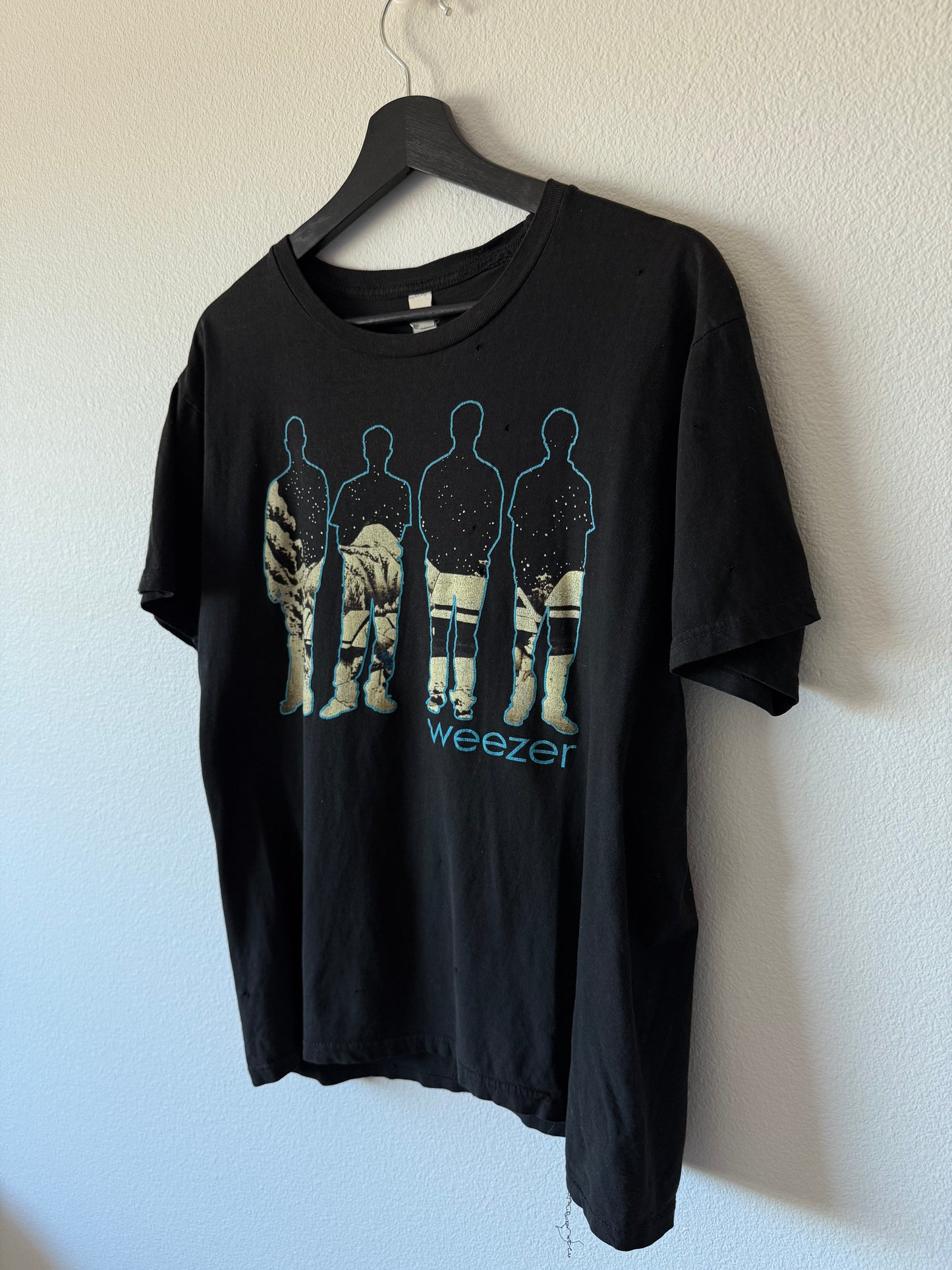 2010's Weezer Memories Tour Tee